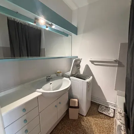 Jolie Marina Avec Et Acces Ponton Дом отдыха *