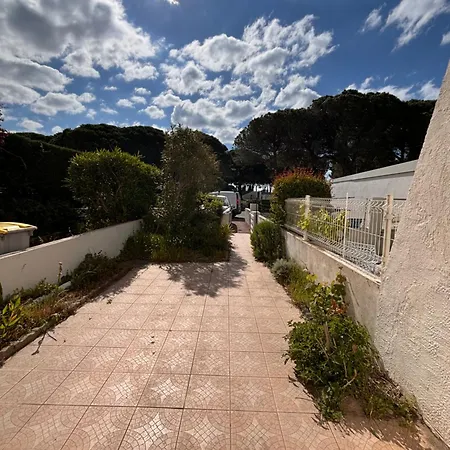 Jolie Marina Avec Et Acces Ponton * Ле-Гро-дю-Руа